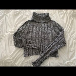Forever 21 cropped turtleneck Used once